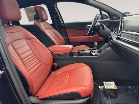 Used 2023 Kia Sportage SX image 15