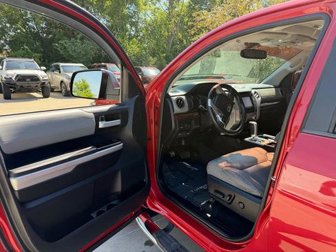 Used 2015 Toyota Tundra Limited RWD image 11