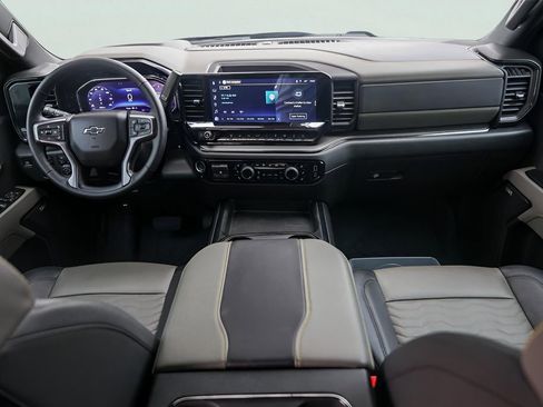 Certified 2025 Chevrolet Silverado 2500 ZR2 w/ Technology Package image 29