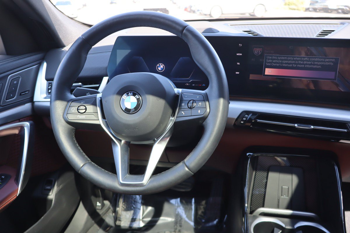 Used 2026 BMW X2 xDrive28i AWD/4WD image 15