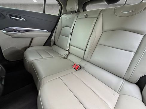 Used 2023 Cadillac XT4 Luxury w/ Cold Weather Package FWD image 28