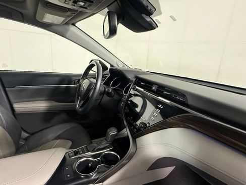 Used 2019 Toyota Camry XLE w/ Driver Assist Package FWD image 30