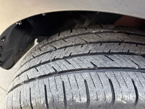 Used 2019 Ford Escape SE FWD image 28