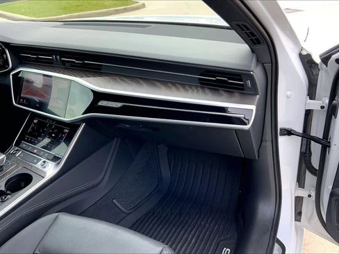 Used 2022 Audi A6 Premium Plus image 19