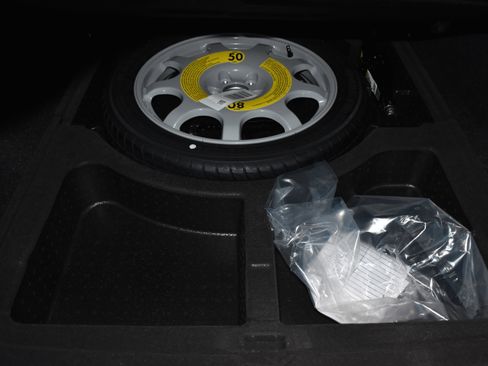 New 2026 BMW 530i xDrive w/ Executive Package image 24