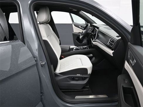 New 2026 Volkswagen Atlas Cross Sport SEL Premium R-Line image 14