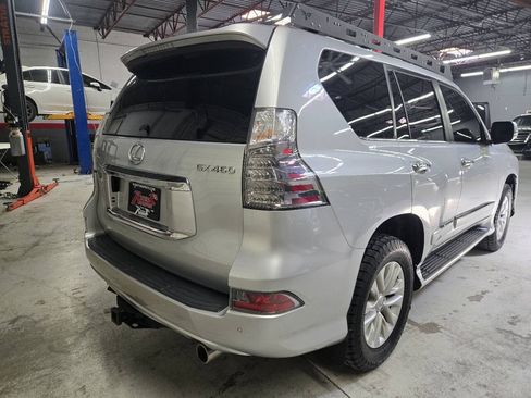 Used 2017 Lexus GX 460 Premium AWD/4WD image 5