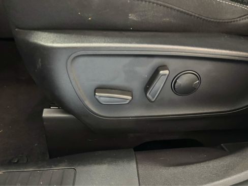 Certified 2023 Ford Escape Active AWD/4WD image 23
