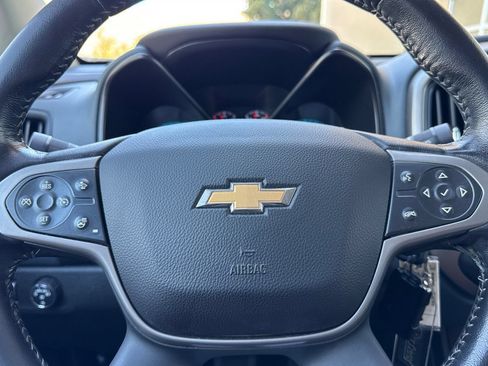 Certified 2022 Chevrolet Colorado Z71 w/ Safety Package RWD image 5