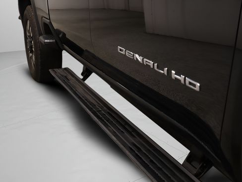 Used 2024 GMC Sierra 2500 Denali w/ Denali Reserve Package AWD/4WD image 30