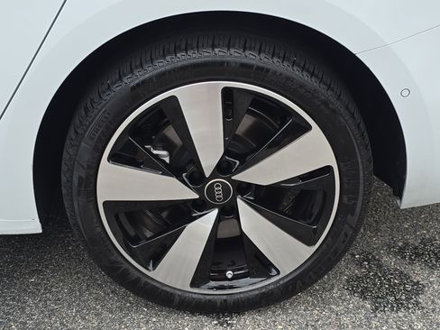 Certified 2025 Audi A5 2.0T Premium Plus w/ Premium Plus AWD/4WD image 33