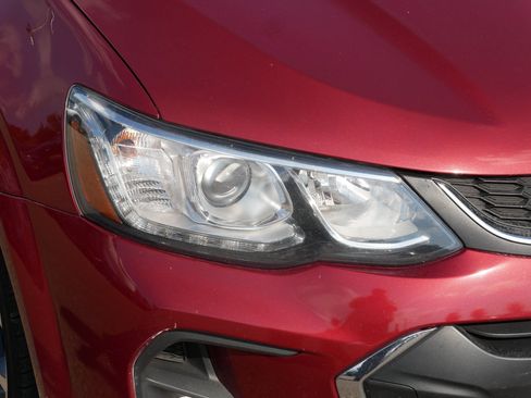 Used 2017 Chevrolet Sonic LT w/ Fun and Sun Package FWD image 16