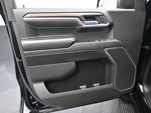 Used 2024 Chevrolet Silverado 1500 RST image 27