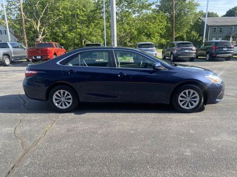 Used 2015 Toyota Camry LE FWD image 4
