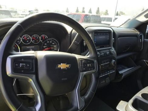 Used 2023 Chevrolet Silverado 2500 LT w/ Gooseneck/5TH Wheel Package AWD/4WD image 2