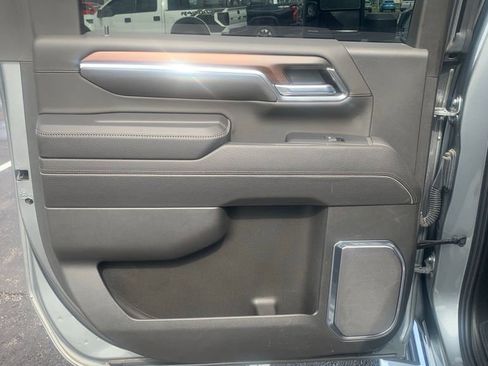 Used 2024 GMC Sierra 2500 Denali w/ Denali Reserve Package image 17