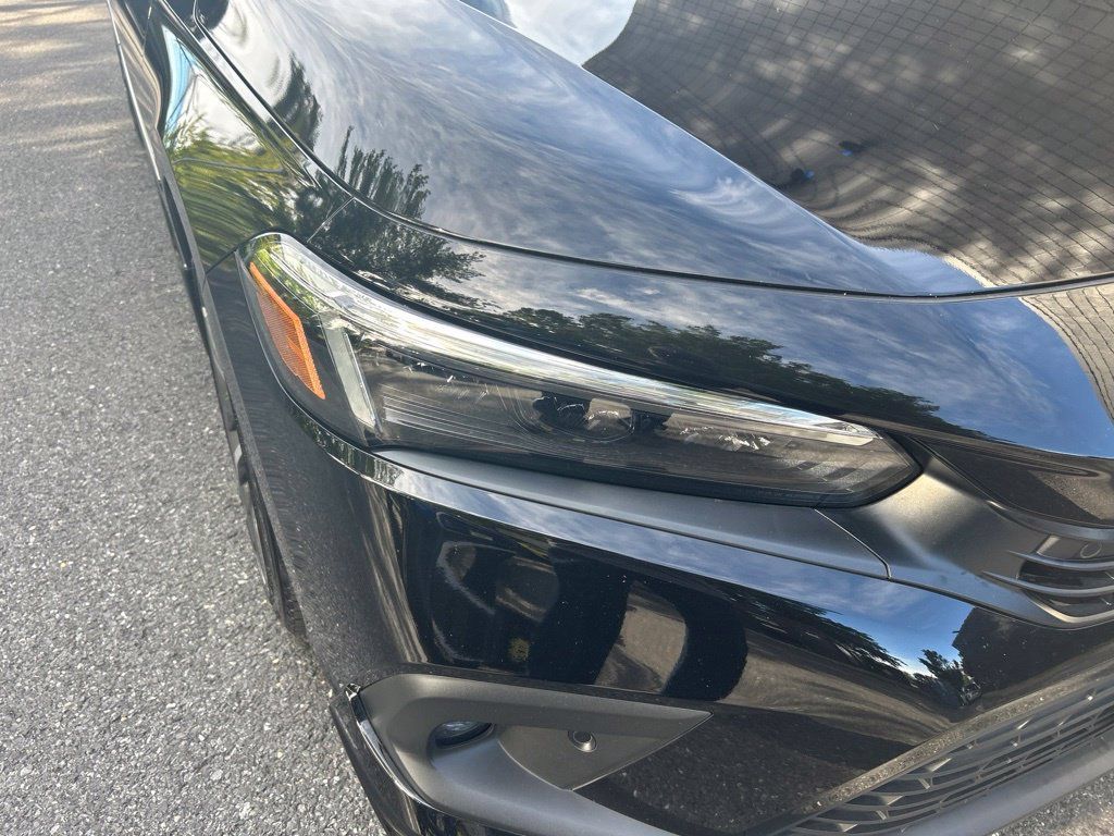 Used 2022 Honda Civic Touring image 17