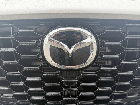 Used 2025 MAZDA CX-70 Plug-In Hybrid w/ Premium Pkg image 19