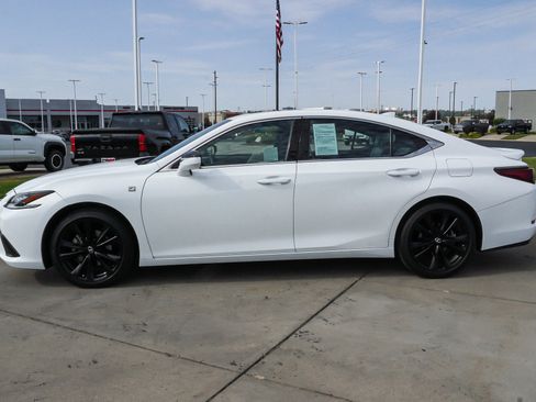Used 2023 Lexus ES 350 F Sport w/ Accessory Package (Z2) FWD image 5