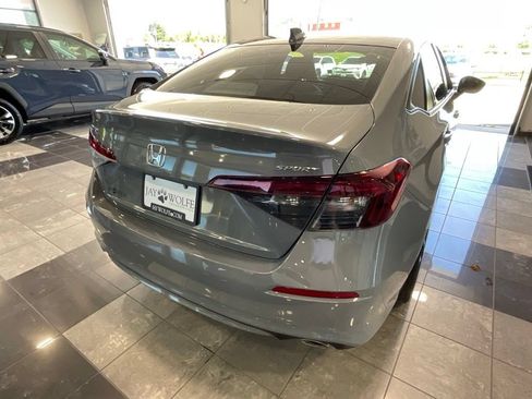 Used 2025 Honda Civic Sport image 5