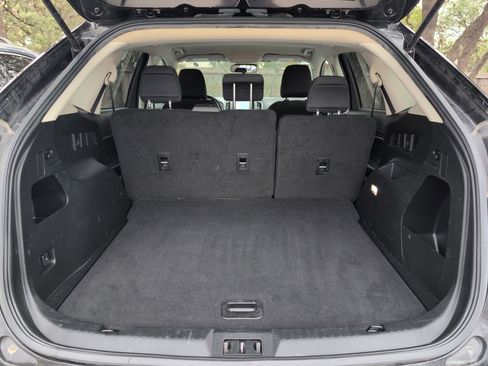 Used 2022 Ford Edge SE w/ Black Appearance Package image 24