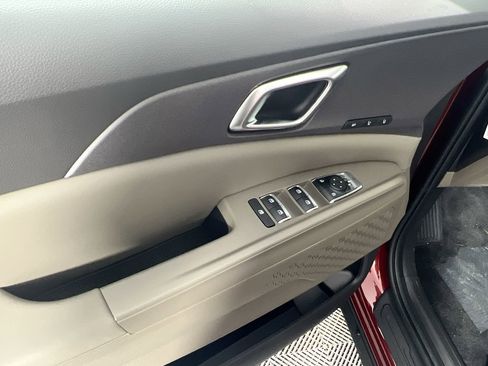 Certified 2026 Kia Carnival SX FWD image 14