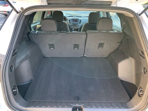 Used 2024 Chevrolet Equinox LS w/ Driver Confidence II Package image 6