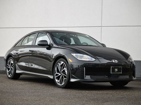 Used 2024 Hyundai Ioniq 6 SEL image 1