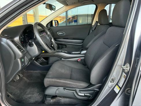 Used 2016 Honda HR-V LX image 18