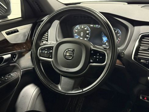 Used 2017 Volvo XC90 T6 Momentum w/ Vision Package AWD/4WD image 25