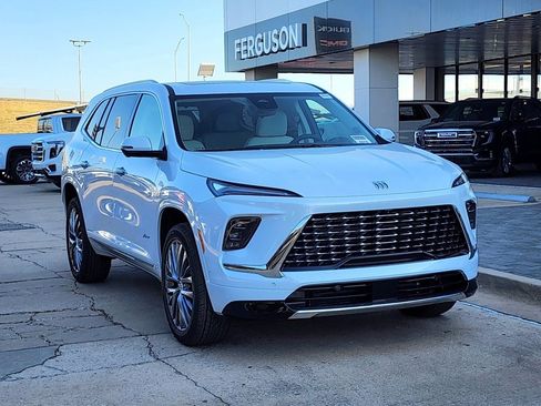 New 2026 Buick Enclave Avenir w/ Super Cruise Package image 2