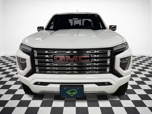 Certified 2025 GMC Canyon Denali image 3