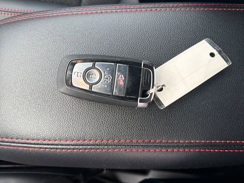 Used 2025 Ford Escape ST-Line image 27