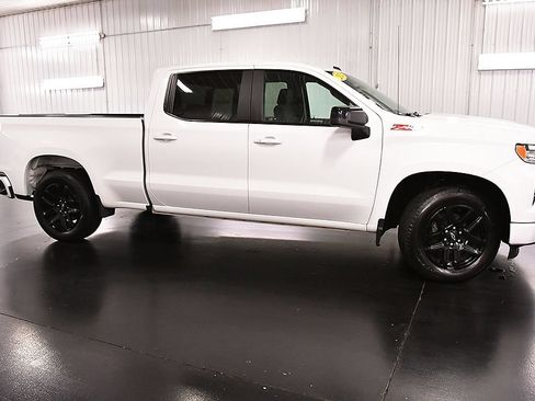 Used 2023 Chevrolet Silverado 1500 RST w/ Z71 Off-Road Package AWD/4WD image 8