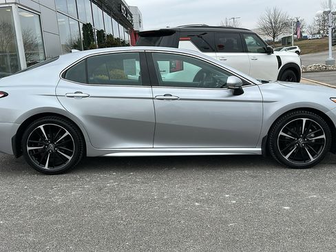 Used 2020 Toyota Camry XSE image 26