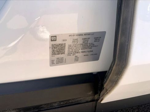 Used 2024 GMC Yukon XL AT4 w/ AT4 Premium Package AWD/4WD image 37