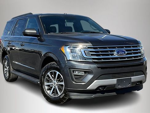 Used 2019 Ford Expedition XLT image 1