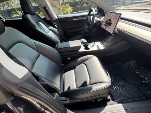 Used 2023 Tesla Model 3 Standard Range image 11