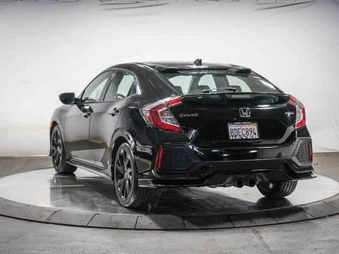 Used 2018 Honda Civic Sport image 2