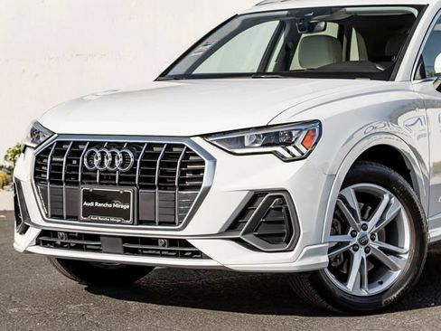 Used 2019 Audi Q3 2.0T Premium Plus AWD/4WD image 2