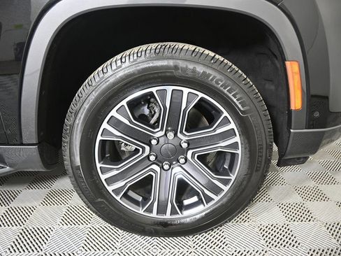 Used 2022 Jeep Wagoneer Series III image 11