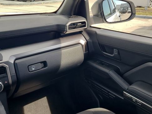 Used 2025 Toyota 4Runner TRD Off-Road image 17