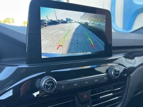 Used 2023 Ford Escape ST-Line image 13