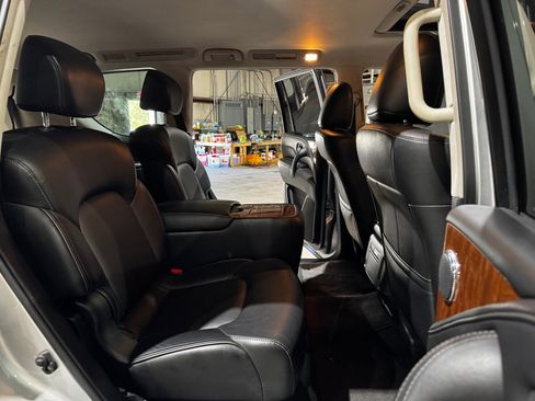 Used 2018 INFINITI QX80 4WD w/ Driver Assistance Package image 25