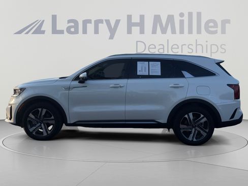Used 2024 Kia Sorento SX Prestige AWD/4WD image 2