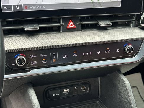 Certified 2024 Kia Sportage SX FWD image 17