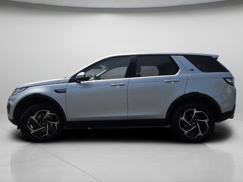 Used 2018 Land Rover Discovery Sport SE AWD/4WD image 18