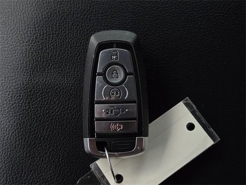 Used 2022 Ford F150 Lariat image 37