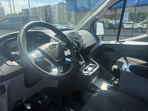 Used 2018 Ford Transit 150 130 Low Roof RWD image 7