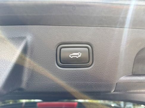 Used 2023 Hyundai Palisade SEL w/ Premium Package AWD/4WD image 48